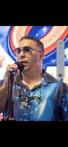 Gallery photo 23 of Puro Swing Band