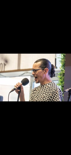 Gallery photo 24 of Puro Swing Band