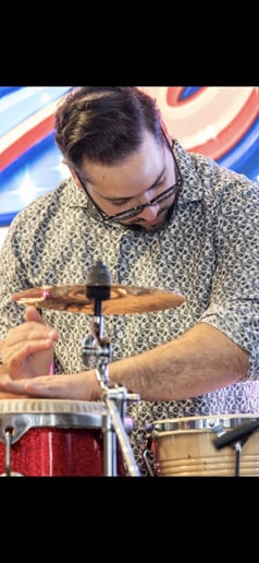 Gallery photo 29 of Puro Swing Band