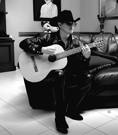 Gallery photo 5 of Latin Pop Fusion Singer/Guitarist