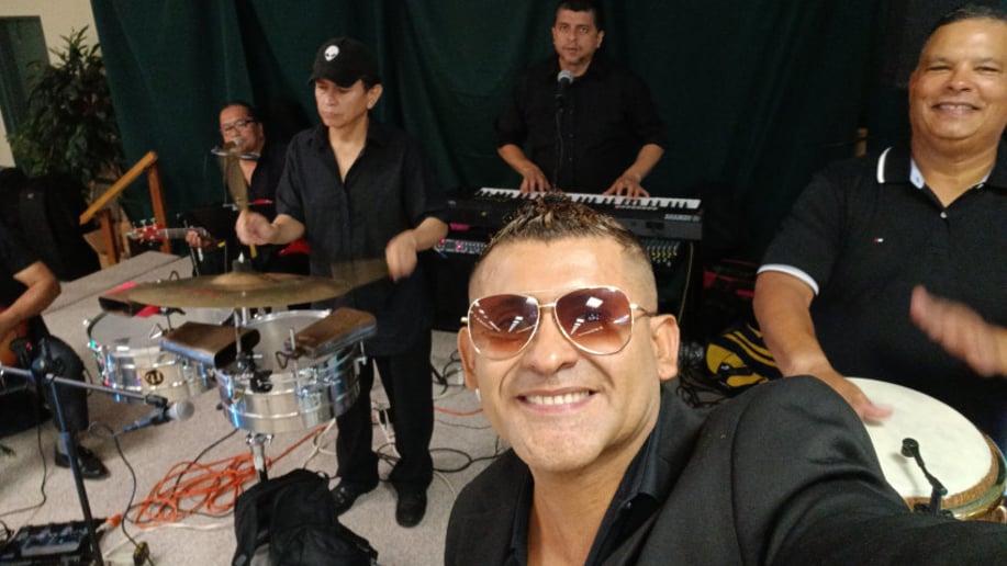 Gallery photo 3 of Carlos Palante y su Latin Band