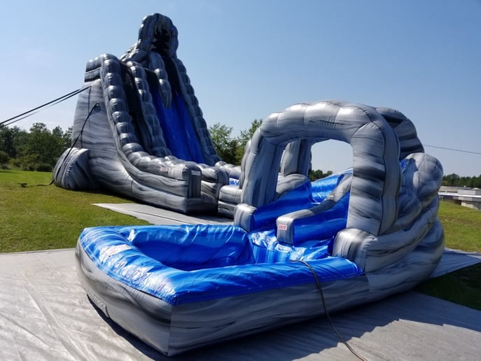 Gallery photo 6 of Laugh n Leap Amusements