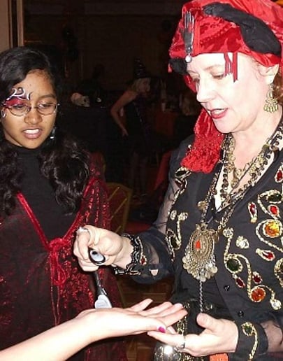 Gallery photo 5 of Laura E. West, Fortune-teller & Lipsologist