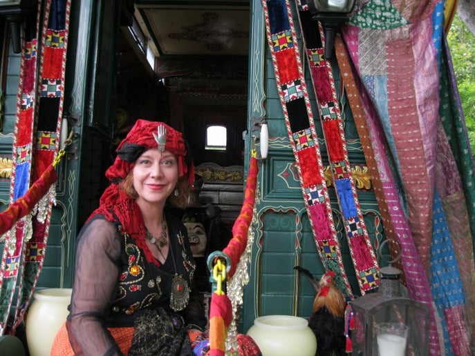 Gallery photo 9 of Laura E. West, Fortune-teller & Lipsologist