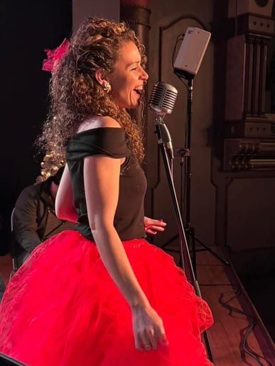 Gallery photo 1 of Laura Gabriele Ensemble