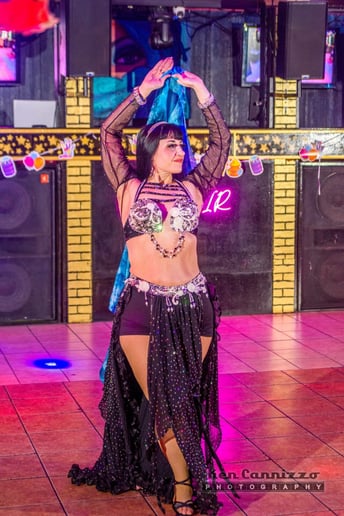 Gallery photo 9 of Laura Morgaine Belly Dance
