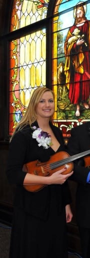 Gallery photo 2 of Laura mros violinist