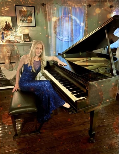 Gallery photo 4 of Laura Riggs