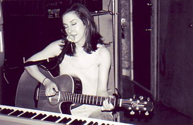 Gallery photo 3 of Laura Shay