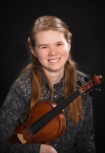 Gallery photo 2 of Laura Wallbank, Fiddler