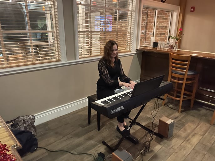 Gallery photo 3 of Laurel Hart - Professional Piano
