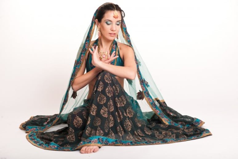 Gallery photo 13 of Lauren- Cheeky Bellydance