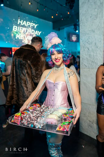 Gallery photo 4 of Lauren Cirque