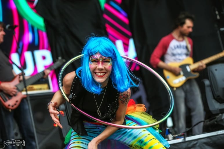 Gallery photo 2 of Lauren Hatcher Performance