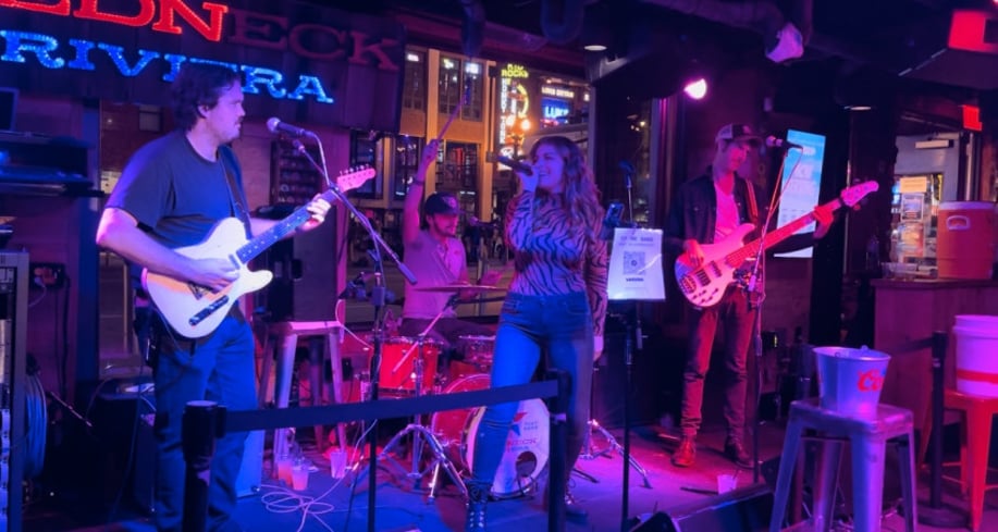 Gallery photo 2 of Lauren Kaye Band
