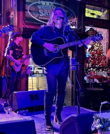 Gallery photo 3 of Lauren Kaye Band