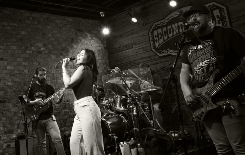 Gallery photo 5 of Lauren Kaye Band