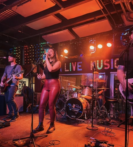 Gallery photo 7 of Lauren Kaye Band