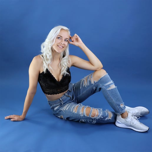 Gallery photo 2 of Lauren Nikohl