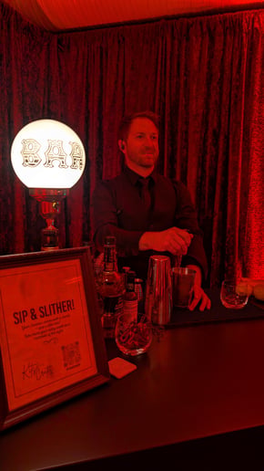 Gallery photo 9 of Lavish Liquid