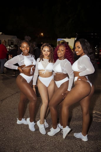 Gallery photo 2 of Lavish Luxe Ladies