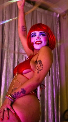Gallery photo 1 of Le Heaux