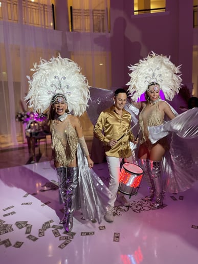 Gallery photo 45 of Le Monde Shows