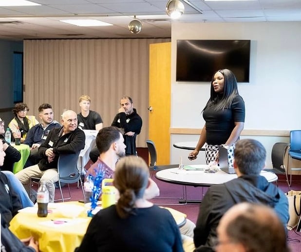 Gallery photo 9 of Leadership Speaker and Trainer