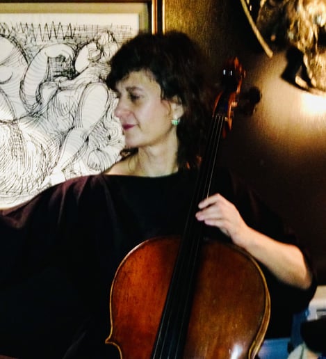 Gallery photo 11 of Leah Coloff, solo cello
