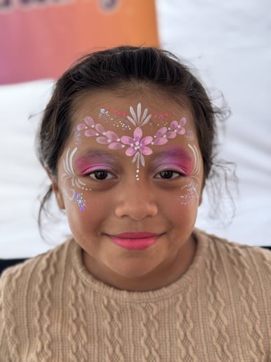 Gallery photo 9 of Leah Paints Faces