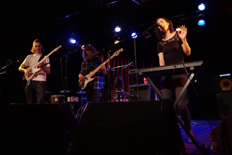Gallery photo 1 of Leah Shoshanah