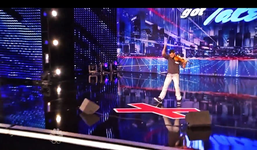 Gallery photo 9 of LED Dancing Violinist / Svet