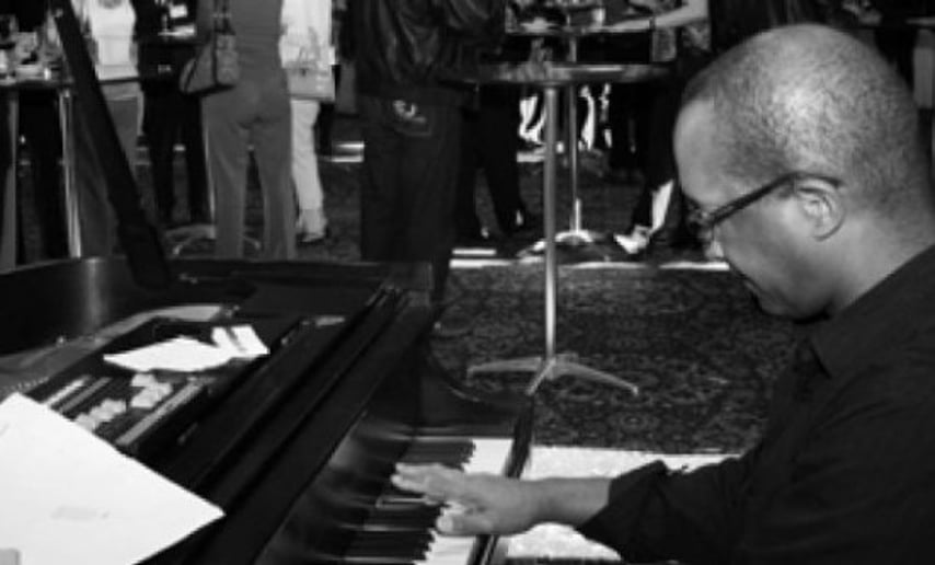 Gallery photo 1 of Lee Allen - Pianist