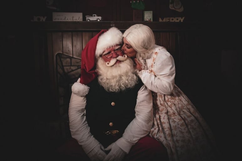 Gallery photo 5 of Lee County Santa