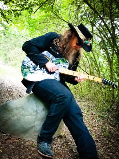 Gallery photo 4 of Lee Mathis & The Brutally Handsome