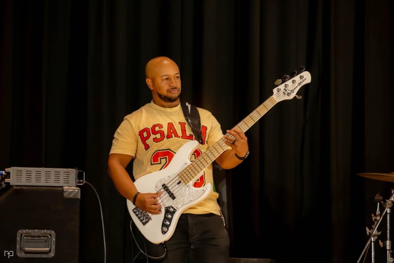 Gallery photo 3 of Lee Tones Music