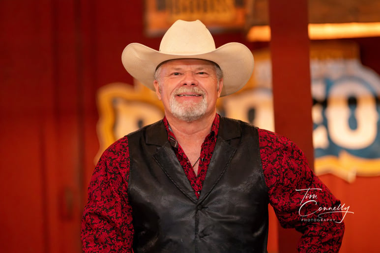 Gallery photo 20 of Lefty Martin & His Right Hand Band