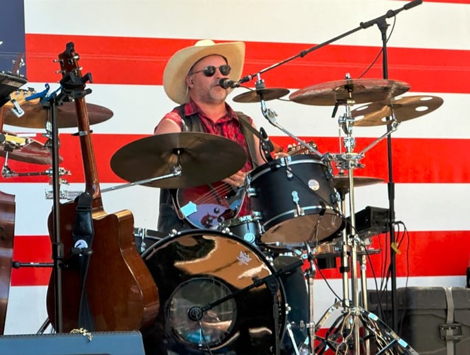 Gallery photo 42 of Lefty Martin & His Right Hand Band