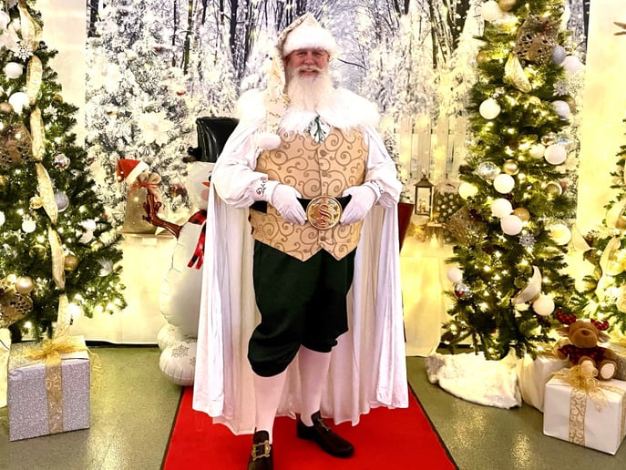 Gallery photo 5 of Legacy Santa