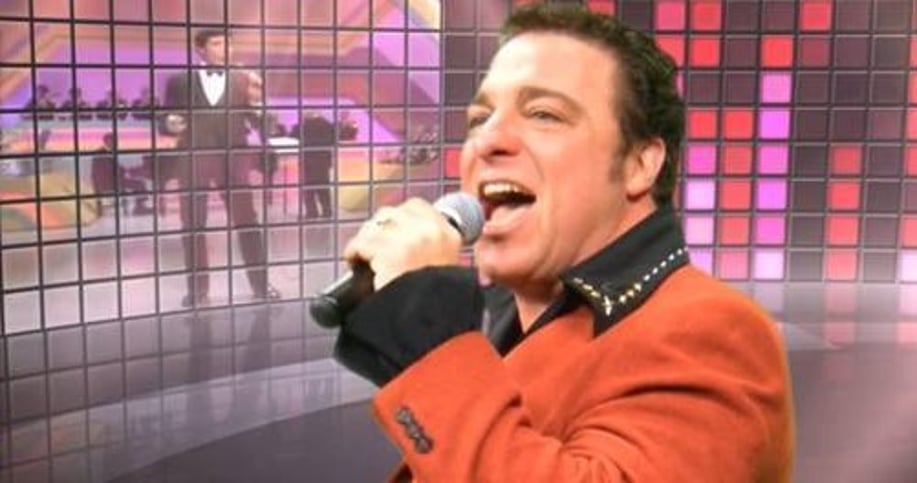 Gallery photo 1 of Legends Singer Byron Cancelmo