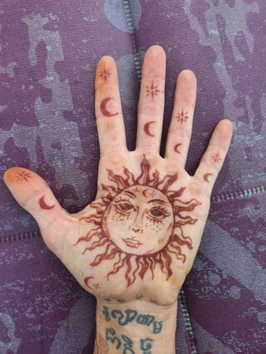 Gallery photo 3 of Leigh Ann's Facepaint and Henna
