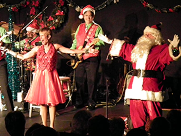 Gallery photo 9 of Leisa Way & The Wayward Wind Band