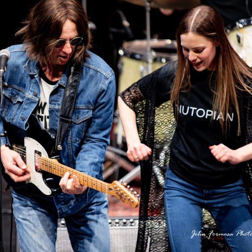 Gallery photo 5 of Lennon.Live