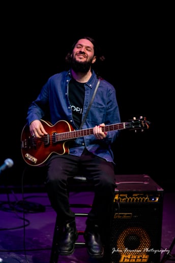 Gallery photo 9 of Lennon.Live