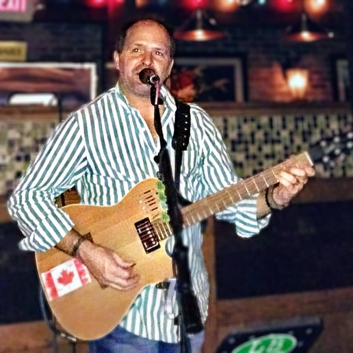 Gallery photo 4 of Lenny Burridge (Solo & Duo)