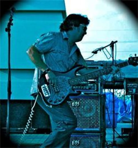 Gallery photo 7 of Lenny Hickey