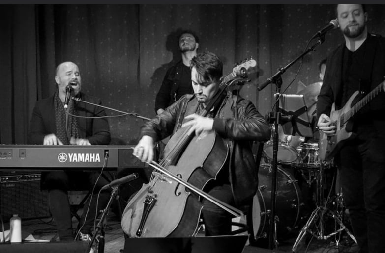 Gallery photo 1 of Leo Freire Music