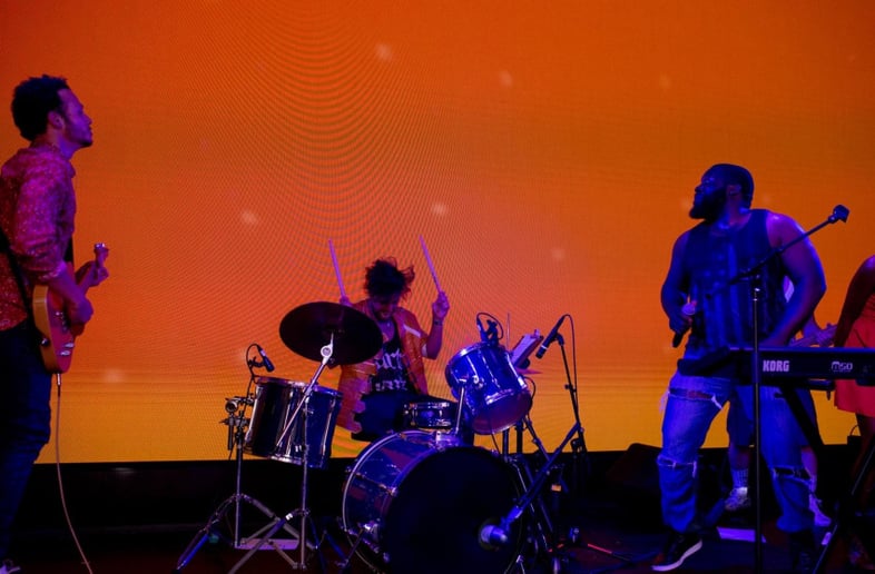Gallery photo 2 of Leo Freire Music