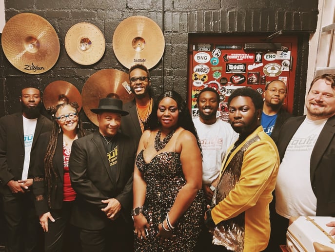 Gallery photo 1 of SouLe & The SuperBand