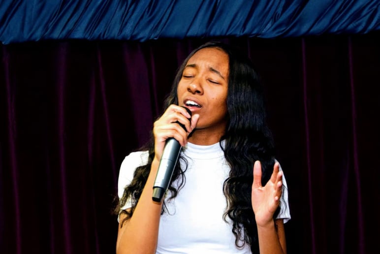 Gallery photo 1 of Leshona
